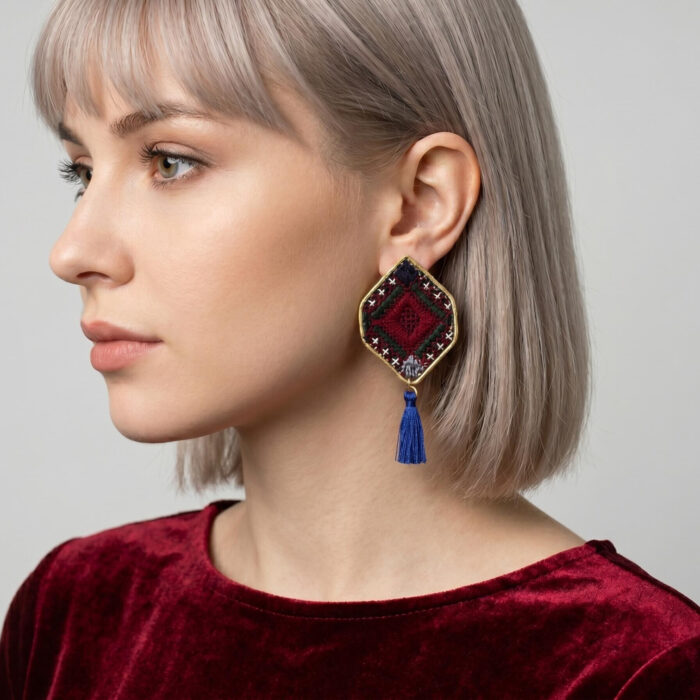 گوشواره سوزن‌دوزی منگوله‌دار تیس — Embroidered Tassel Earrings
