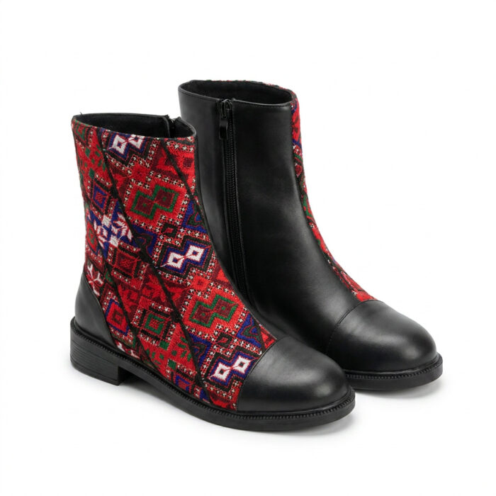 نیم بوت زنانه چرم مشکی و سوزن‌دوزی قرمز --- Red Heritage Ankle Boots